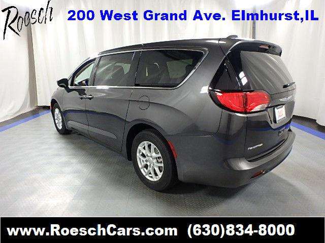 2017 Chrysler Pacifica Touring 4dr Mini-Van